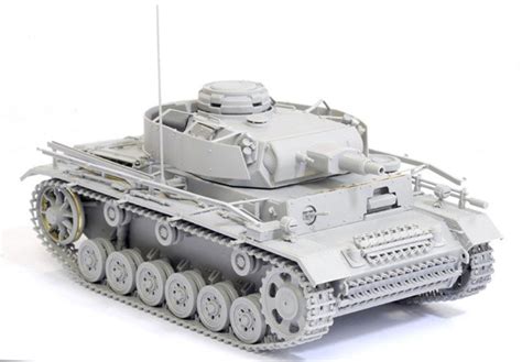 Dragon DML6474 Pz Kpfw III Ausf N Sd Kfz 141 2 With Sch Rzen