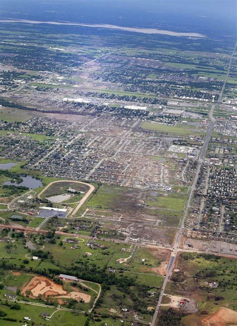 Oklahoma City Tornado 2013 Storms Tear Across Central U S This