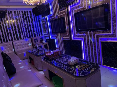 KTV BOY ĐÀO NAM SEXYBOY GYMMER PHÒNG VIP KARAOKE DÀNH CHO GAY NGAYTHO NGAY THO