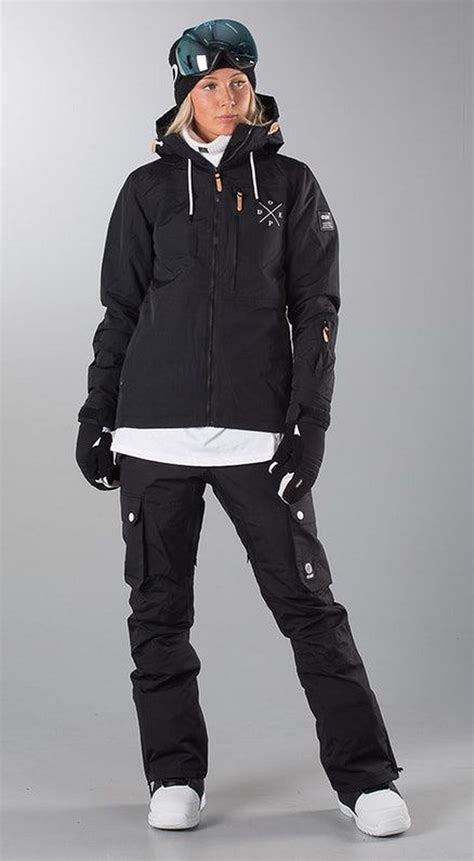 43 Outstanding Snowboard Fashion Outfits Ideas For Women En 2020 Mode Vestimentaire Mode