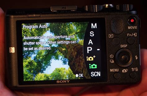 Sony Cyber-shot HX60 / HX60V Hands-On Preview | ePHOTOzine