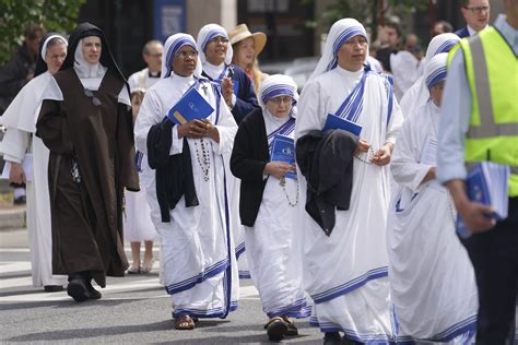 Photos Hundreds Of Catholics March Through Washington Dc For