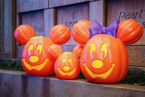 Disney Halloween 2024 Walt Disney World Disneyland DCL