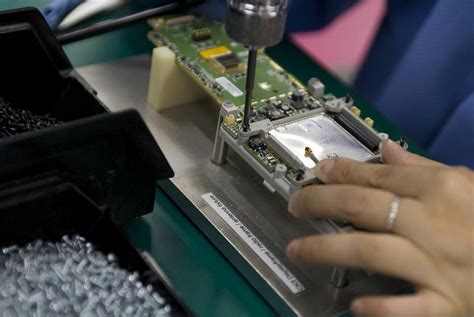 Singapore Factory Output Surges In July Exceeds Market Expectations