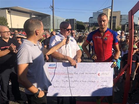 Le Pompier A Achev Son Tour De France Solidaire V Lo Une