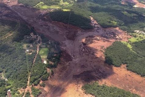 Governo De Minas Confirma Nove Mortos E Centenas De Desaparecidos Em