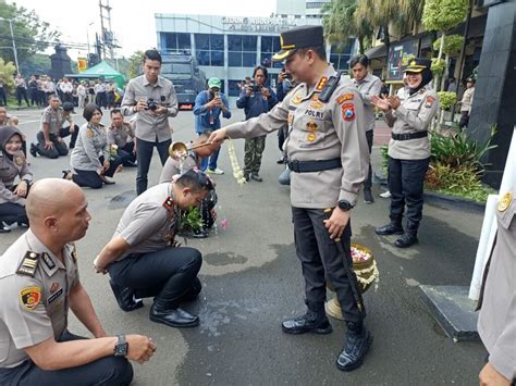 50 Anggota Polresta Malang Kota Naik Pangkat Kombes Pol Budi Hermanto