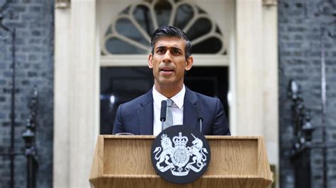 Rishi Sunak promete estabilidad tras asumir el gobierno británico