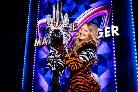 Celine Van Ouytsel Was Zebra In The Masked Singer Mijn Poep Moest