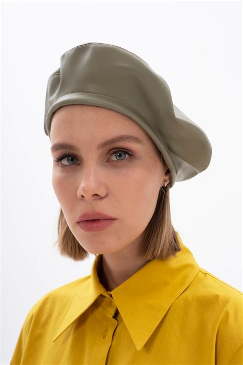 Fall Winter Beret Hat Accessory Gift for Women Handcrafted - Etsy