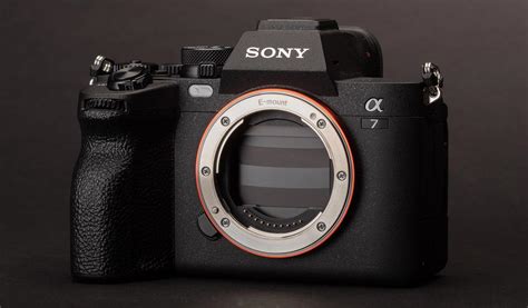 Sony Alpha A7 IV Kit 28-70mm (ILCE-7M4K) фотоаппарат купить в Минске