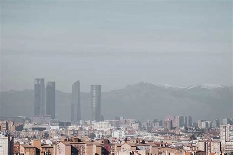 NUBES DE PLÁSTICO CONFIRMAN PRESENCIA DE MICROPLÁSTICOS EN EL CIELO