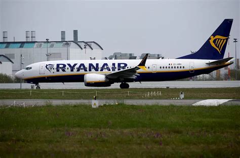 Ryanair Pide A La Ue Eliminar Tasas De Aviaci N Y L Mites De Tr Fico En