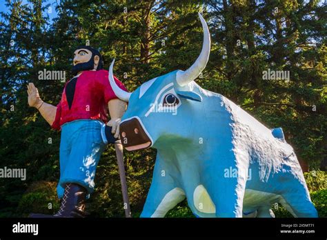 Paul Bunyan And Ox Babe Statues At Trees Of Mystery Roadside Attraction Klamath California