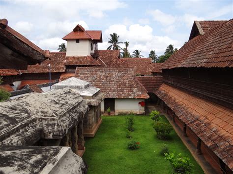 Inside the Padmanabhapuram Palace - GiGlee Magazine