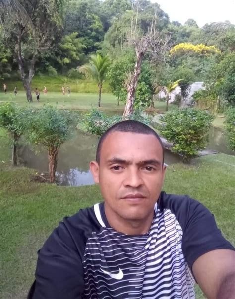 Motorista é Encontrado Morto Com Marcas De Tiro Em Nova Iguaçu Rio De