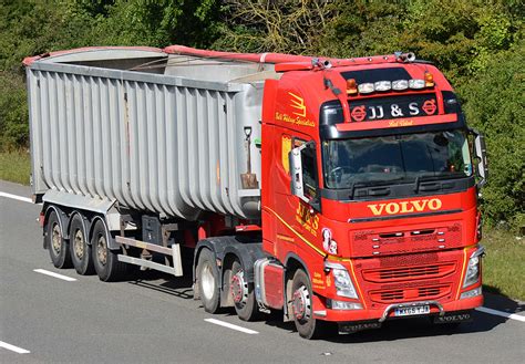 JJ S WX65YJA M25 Clacket Lane 29 07 2020 Harry S On The Road