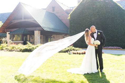 Outdoor Summer Wedding at The Edgewood Valley Country Club in Chicago