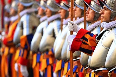 Swiss Guards Thanked By Pope For Diligence And Service World Catholic