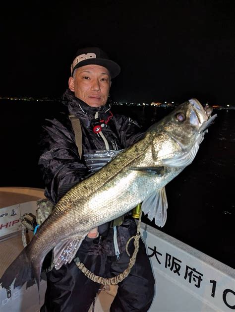 3月7日 9日 10日 大阪湾チャーターボート釣り船ルアーでシーバスとか