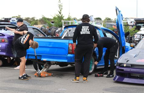 In The Pits Ford Falcon Ute Drift The Bend Geoff Nowak Flickr