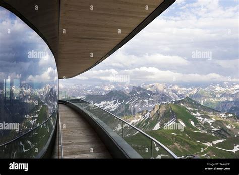 Oberstdorf Bergstation Der Nebelhornbahn Luftseilbahn Zwischen