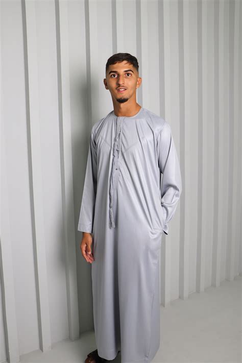 Qamis Dubai Gris Sabr Collection