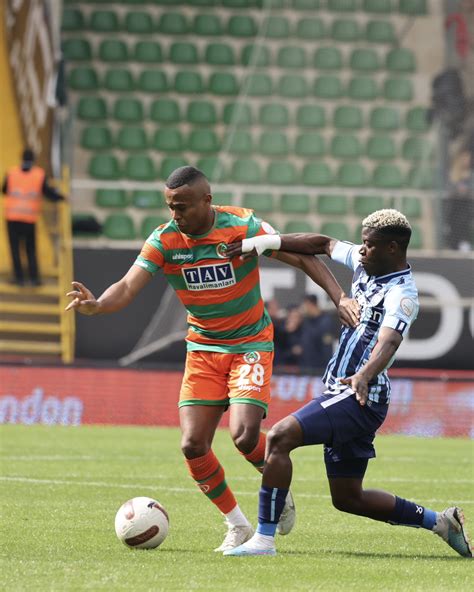 Gol düellosunda kazanan çıkmadı Alanyaspor 3 3 Adana Demirspor