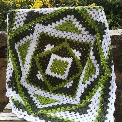 Squared Diamond Granny Throw Pattern By Chris Apao Crochet Patterns