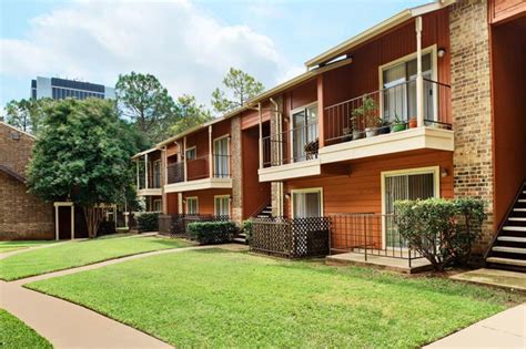 Arlington Oaks Apartments - $870+ for 1 & 2 Bed Apts