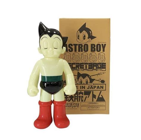 Secretbase Big Scale Astro Boy OG Glow Version Tag Bearbrick