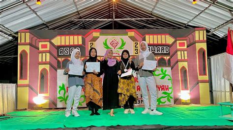 Lomba Fashion Show Santri Alhidayah Pw Dalam Rangka Memperingati Hari