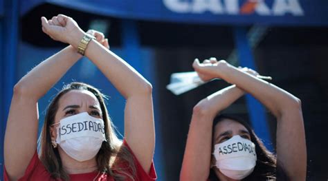 Ass Dio Moral Na Caixa Continua A Atormentar Feeb Sc