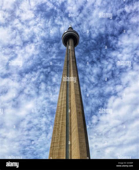 Glass floor cn tower hi-res stock photography and images - Alamy