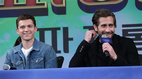 Jake Gyllenhaal shares adorable 'Spider-Man' outtakes with Tom Holland | Mashable