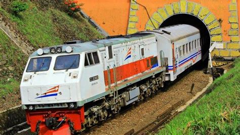 Dibangun Belanda Terowongan Kereta Api Terpanjang Di Indonesia Masih