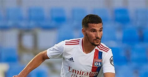 Lyon Make Houssem Aouar Decision As Arsenal Are Handed Boost To