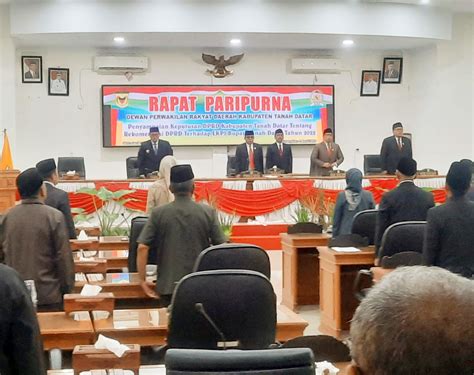 Rapat Paripurna Penyampaian Keputusan Dprd Tentang Rekomendasi Dprd