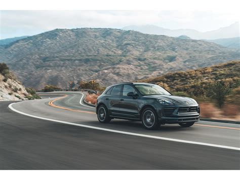 2023 Porsche Macan Pictures: | U.S. News