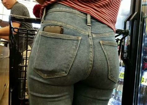 Milf With Bubble Ass In Jeans Oc Tight Jeans Forum