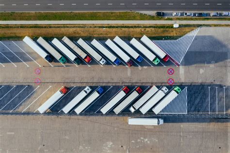 Vers La Fin Du Dumping Social Dans Le Transport De Marchandises En