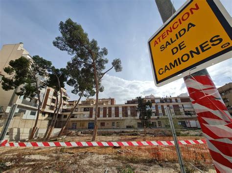 Las Obras De La Plaza Joan Mir Generar En Elda Una Zona Verde De M S