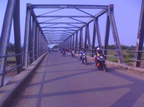 Jembatan Besi Setia Laksana