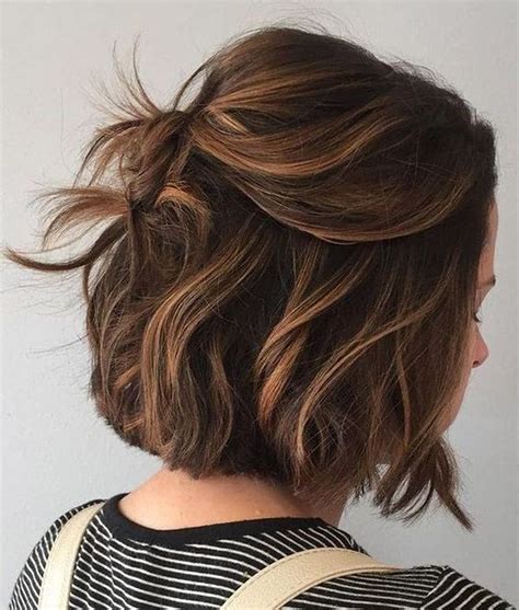 40 Stunning Medium Hairstyles Ideas For Women Brown Hair With Blonde Highlights Short Hair