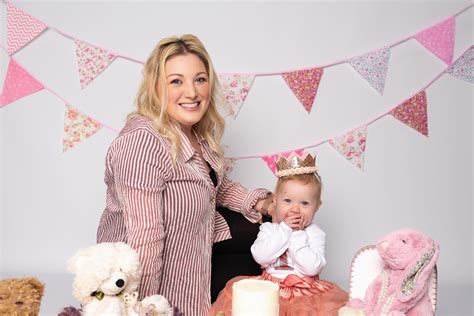 Mother diagnosed with cancer while pregnant celebrates daughter’s first