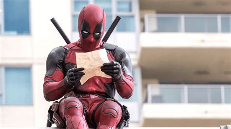 The Best Of Deadpool Shattering The Fourth Wall • The Daily Fandom