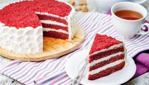 APRENDA COMO FAZER UM BOLO RED VELVET IMPECÁVEL E DELICIOSO