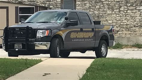 Lampasas Co Sheriff Brings Safe End To Standoff Kwkt Fox 44