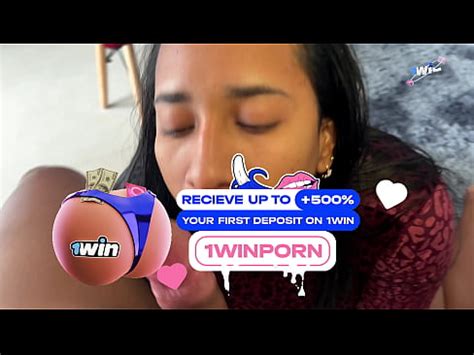 Hermanastra está cachonda y recibe una enorme carga en su coño XVIDEOS