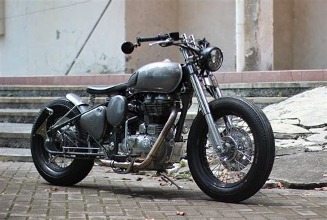 “momot” Royal Enfield 500 Bobber By Jowo Kustom Bikebound